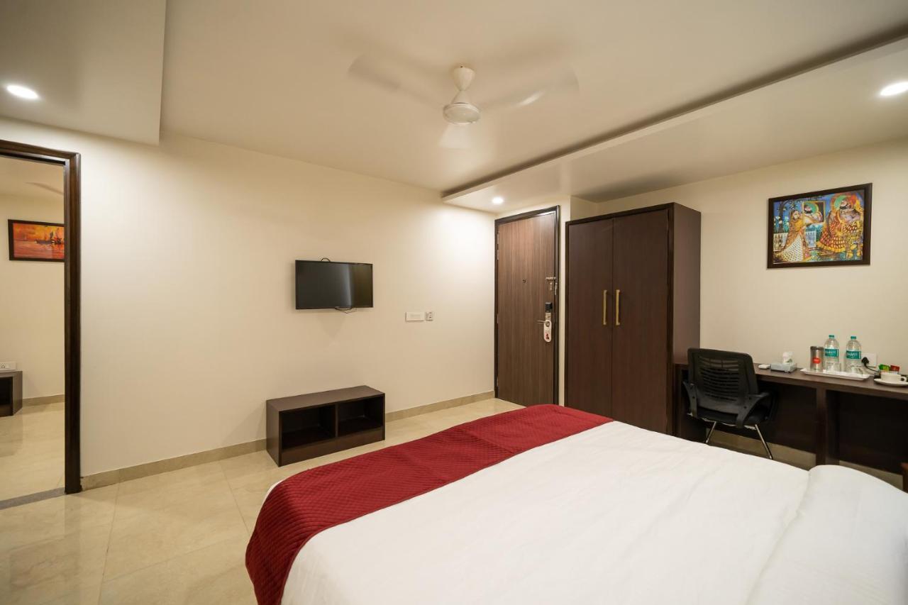 Hotel Sheerha Royal Residency-Near Jaipur Airport Exteriér fotografie